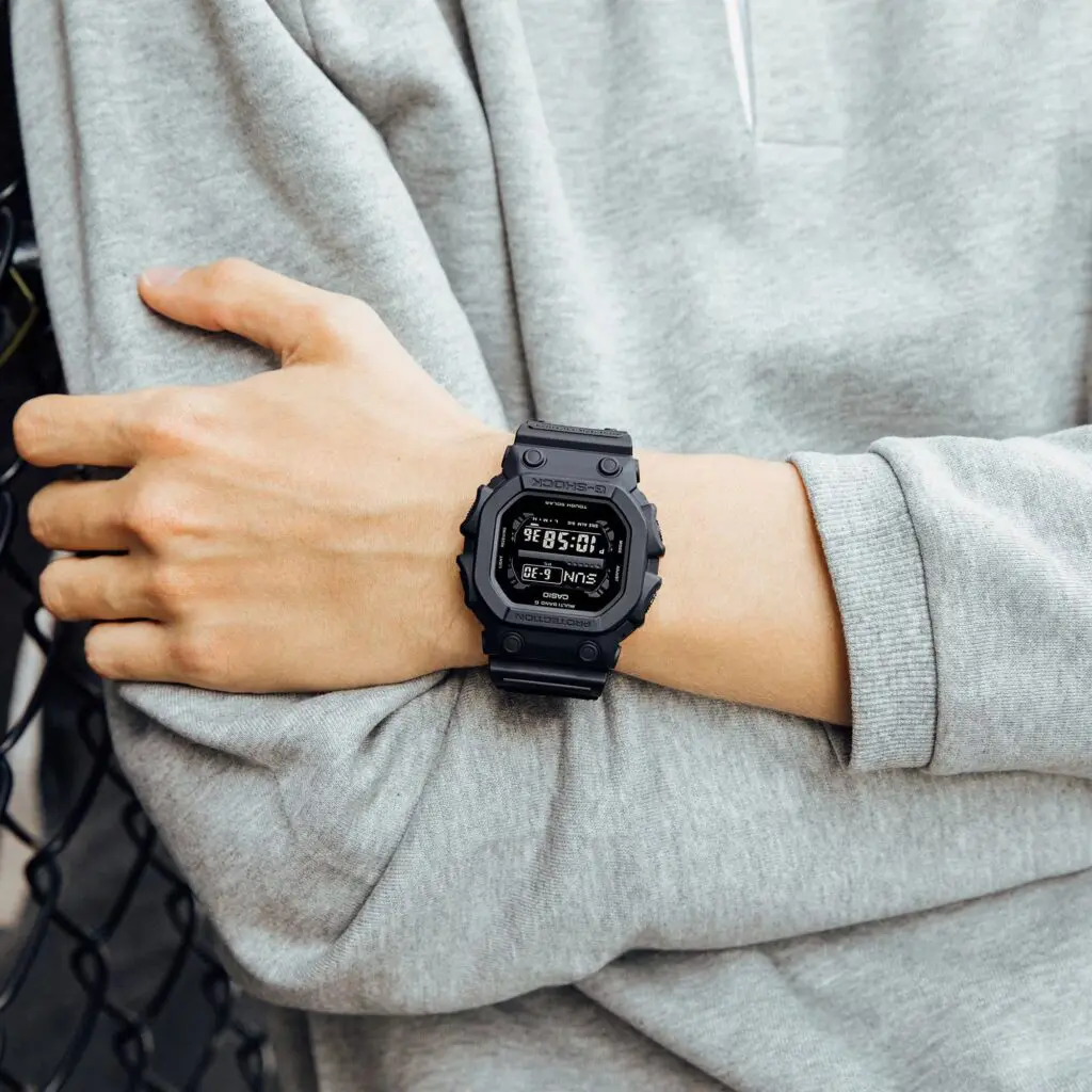 SwissBoutique-часовник-Casio-GX-56BB-1ER-3