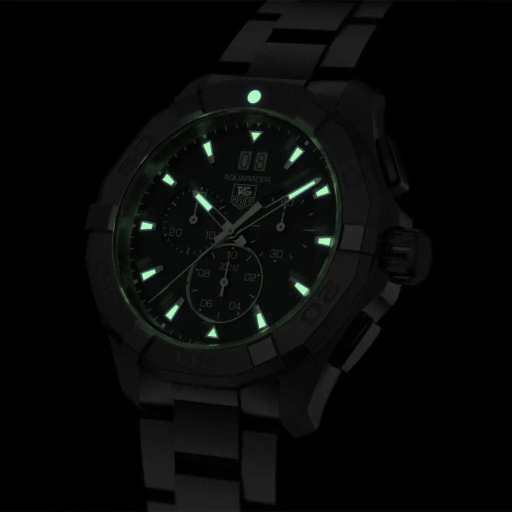 CAY1110_BA0927_superluminova-tag-heuer-swissboutique