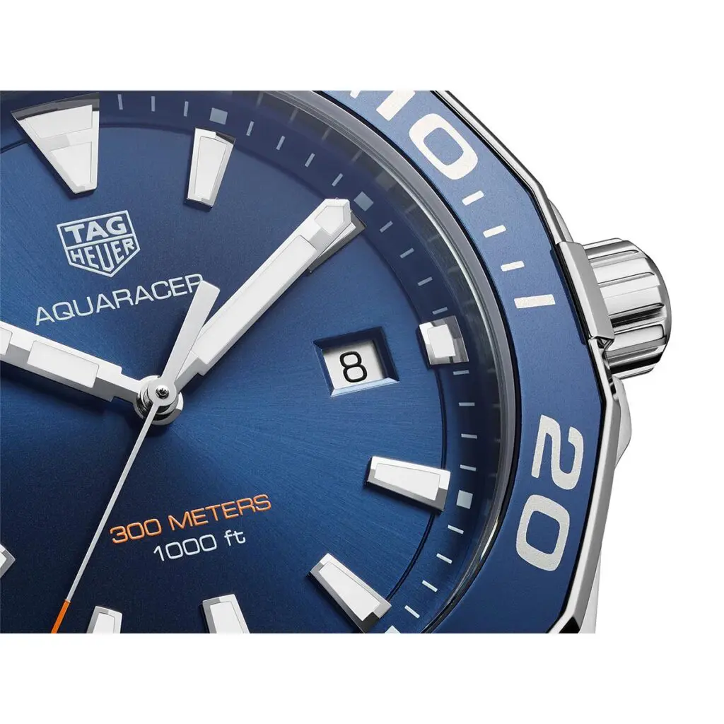 WAY101C_BA0746_closeup-tag-heuer-swissboutique