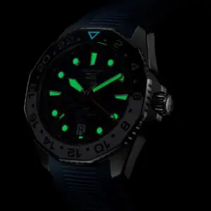 WBP2010-FT6198_superluminova-tag-heuer-swissboutique