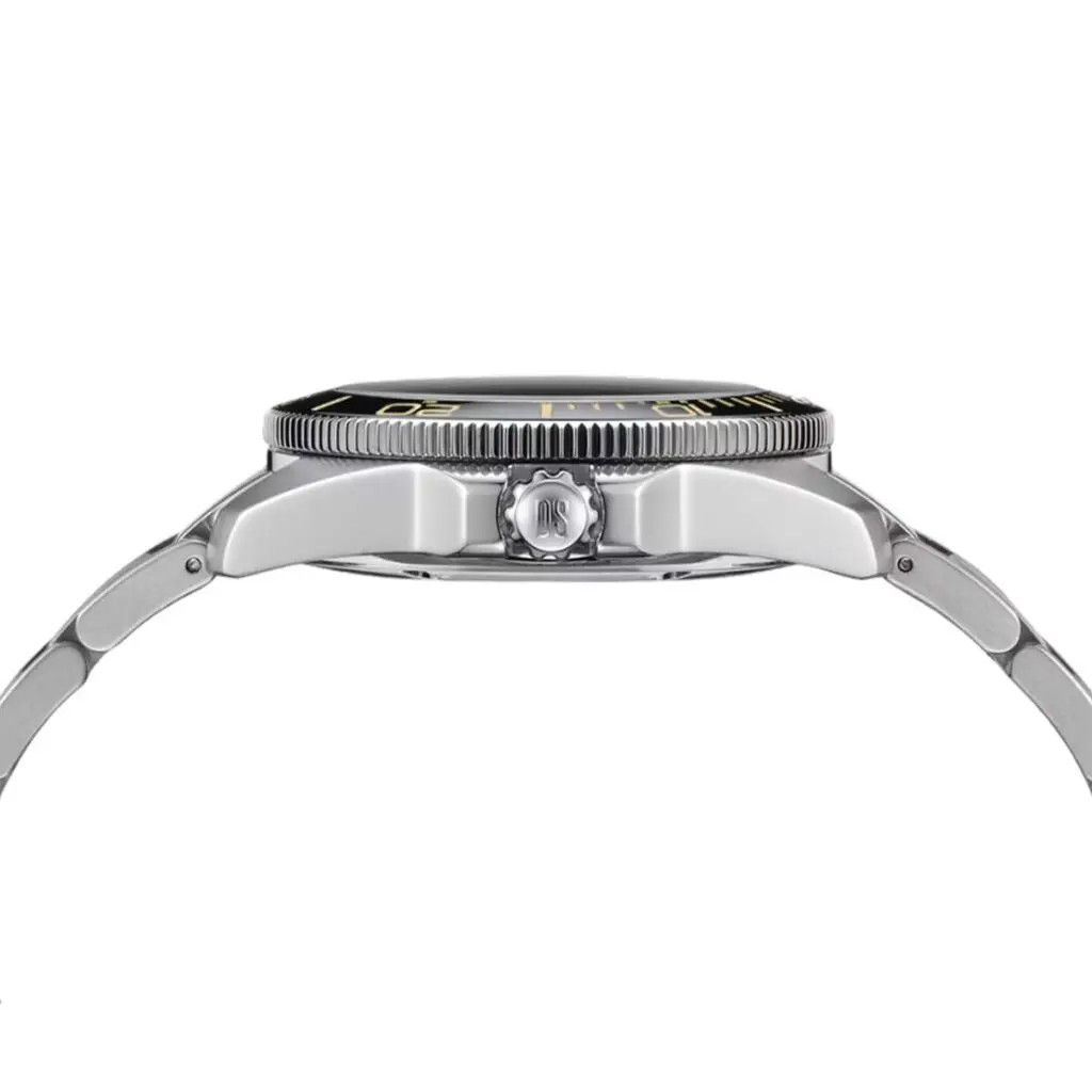 C048-407-11-051-01-side-Certina