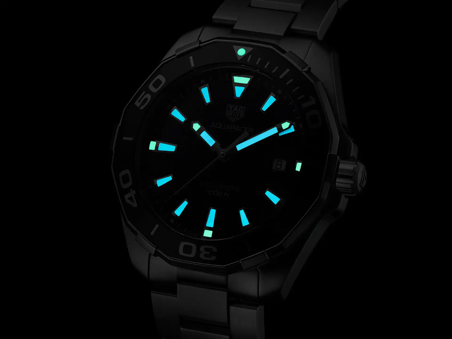 WAY101ABA0746_superluminova-tag-heuer-swissboutique