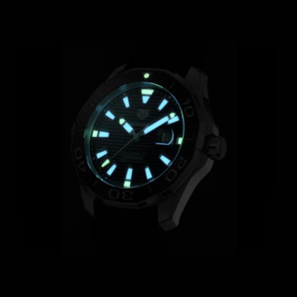 WBP201A_BA0632_superluminova-tag-heuer-swissboutique