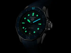 WBP201BFT6198_superluminova-tag-heuer-swissboutique