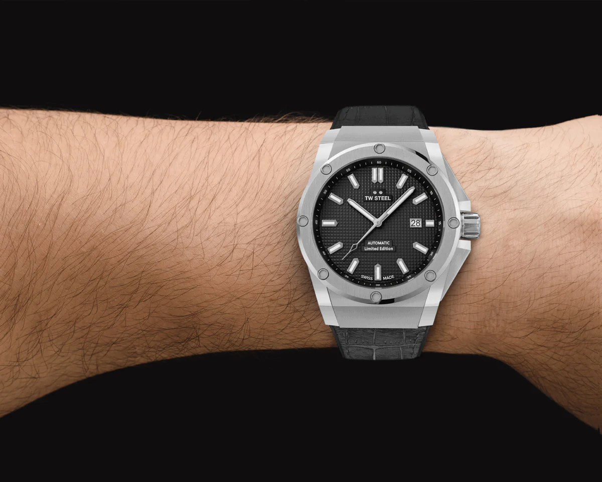 ACE141-TW_STEEL-SwissBoutique-4
