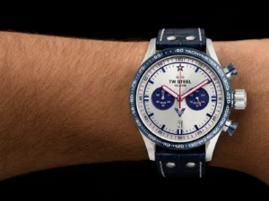 VS136 TWSTEEL SwissBoutique hand VS136-TW_STEEL-SwissBoutique-hand
