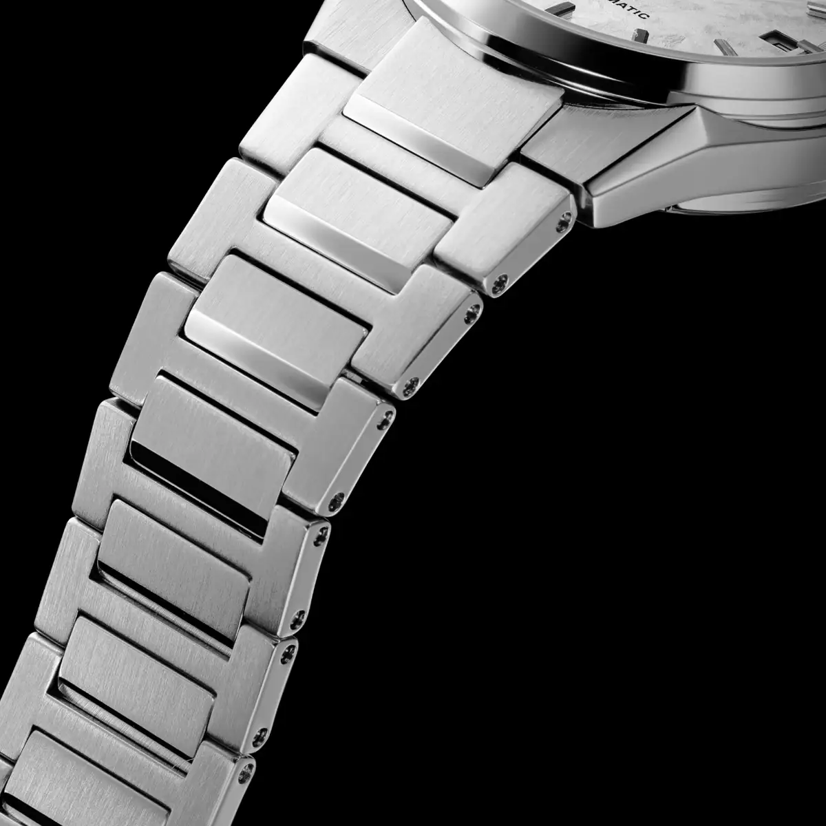 EFK 110D 2AER CASIO SWISSBOUTIQUE 2 EFK-110D-2AER-CASIO-SWISSBOUTIQUE-2